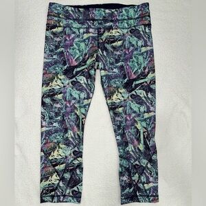Lululemon crop workout leggings size 10